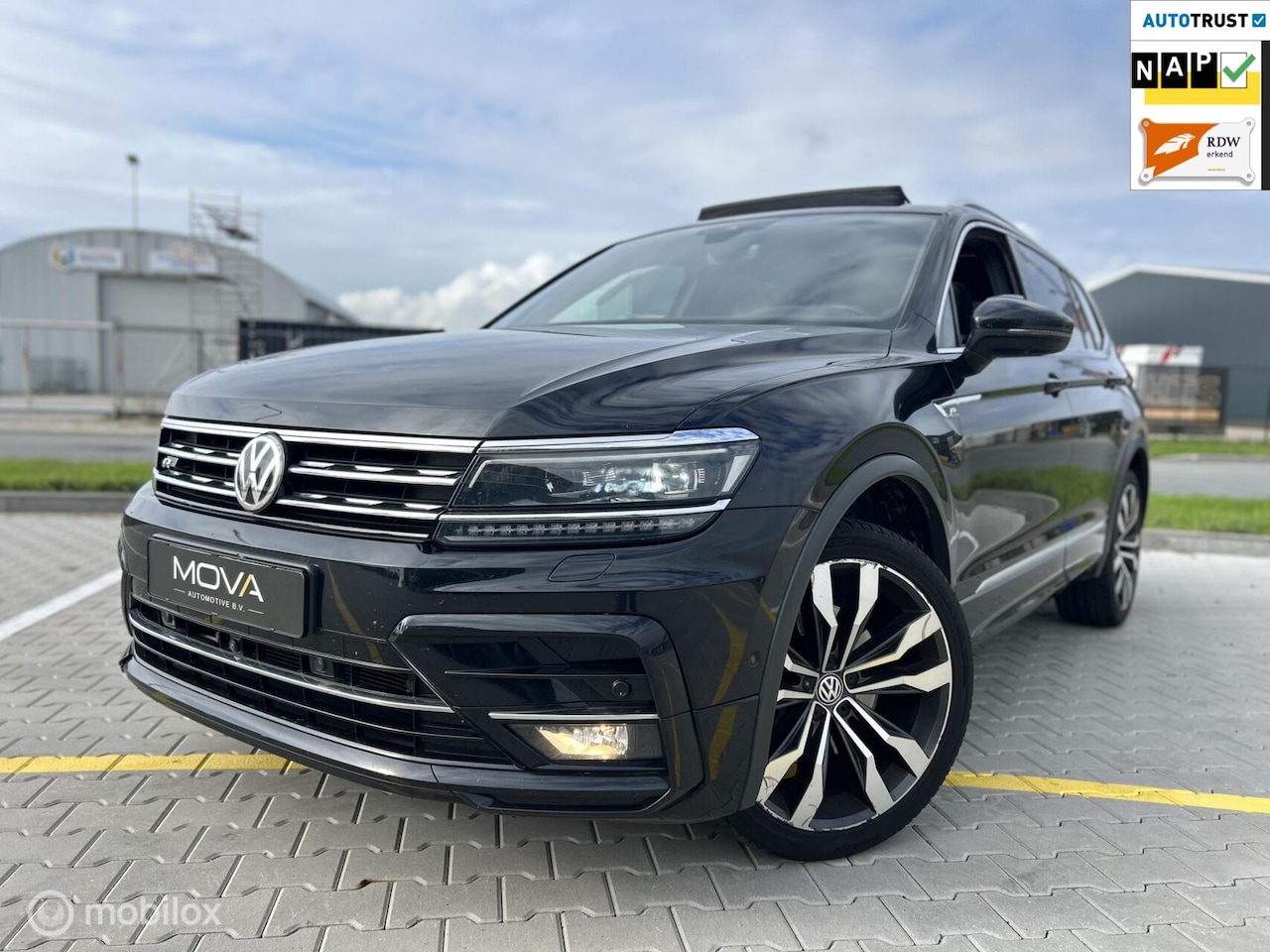 Volkswagen Tiguan Allspace - 2.0 TDI 4Motion R-Line 7p.|DSG| - AutoWereld.nl