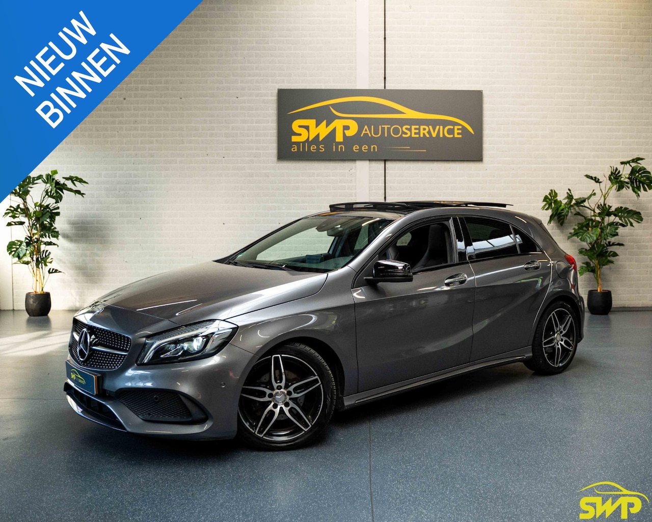 Mercedes-Benz A-klasse - 180 Ambition | NAP auto | Pano | Navi | PDC | Mooie auto - AutoWereld.nl