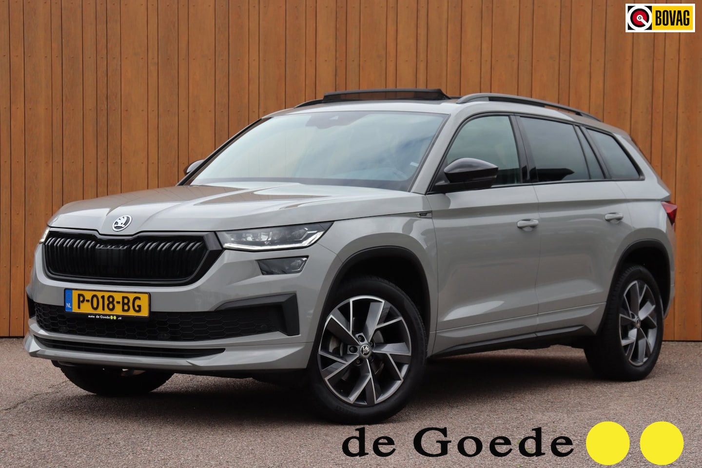 Skoda Kodiaq - 1.5 TSI Sportline Business 7p. Org.NL el.dak+trekhaak+klep stuur+stoelverw canton camera - AutoWereld.nl