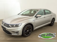 Volkswagen Passat - 1.4 TSI GTE Automaat Navi Clima