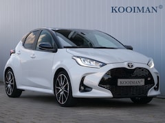 Toyota Yaris - 1.5 Hybrid GR Sport 116 Pk Automaat Camera / Apple Carplay / DAB / Stoelverwarming / 18 in