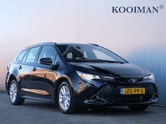 Toyota Corolla Touring Sports - 1.8 Hybrid 140pk CVT Active Apple Carplay / Camera / Winterpakket / Adaptive Cruise