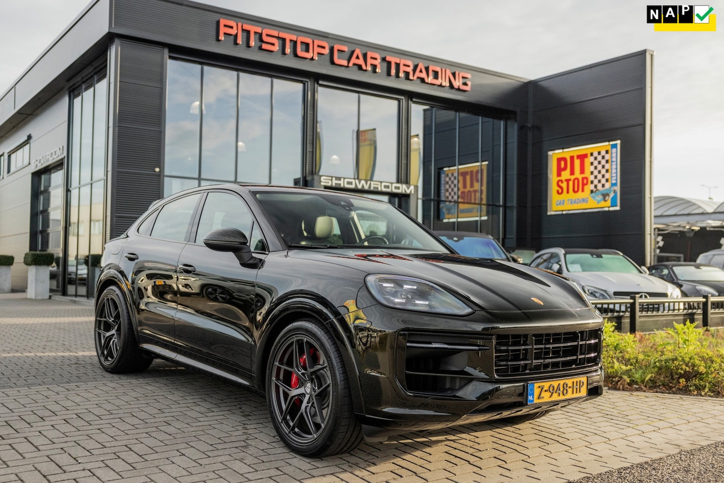 Porsche Cayenne Coupé - 3.0 S E-Hybrid 3.0 S E-Hybrid, 519pk, *Dark Olive PTS*, 4w-besturing, NL Auto! - AutoWereld.nl