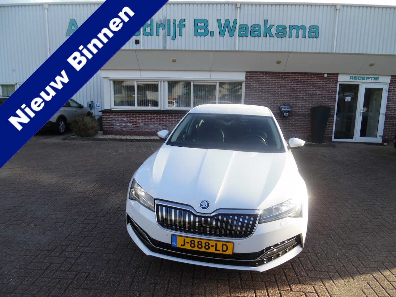 Skoda Superb - 1.4 TSI iV Business Edition Plus 1.4 TSI iV Business Edition Plus - AutoWereld.nl