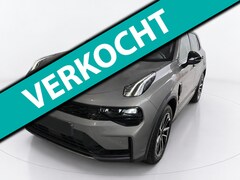 Lynk & Co 01 - 1.5 Core Blackstyle|Nieuw model|Plugin|Navi|LED|Camera|Stoelverwarming