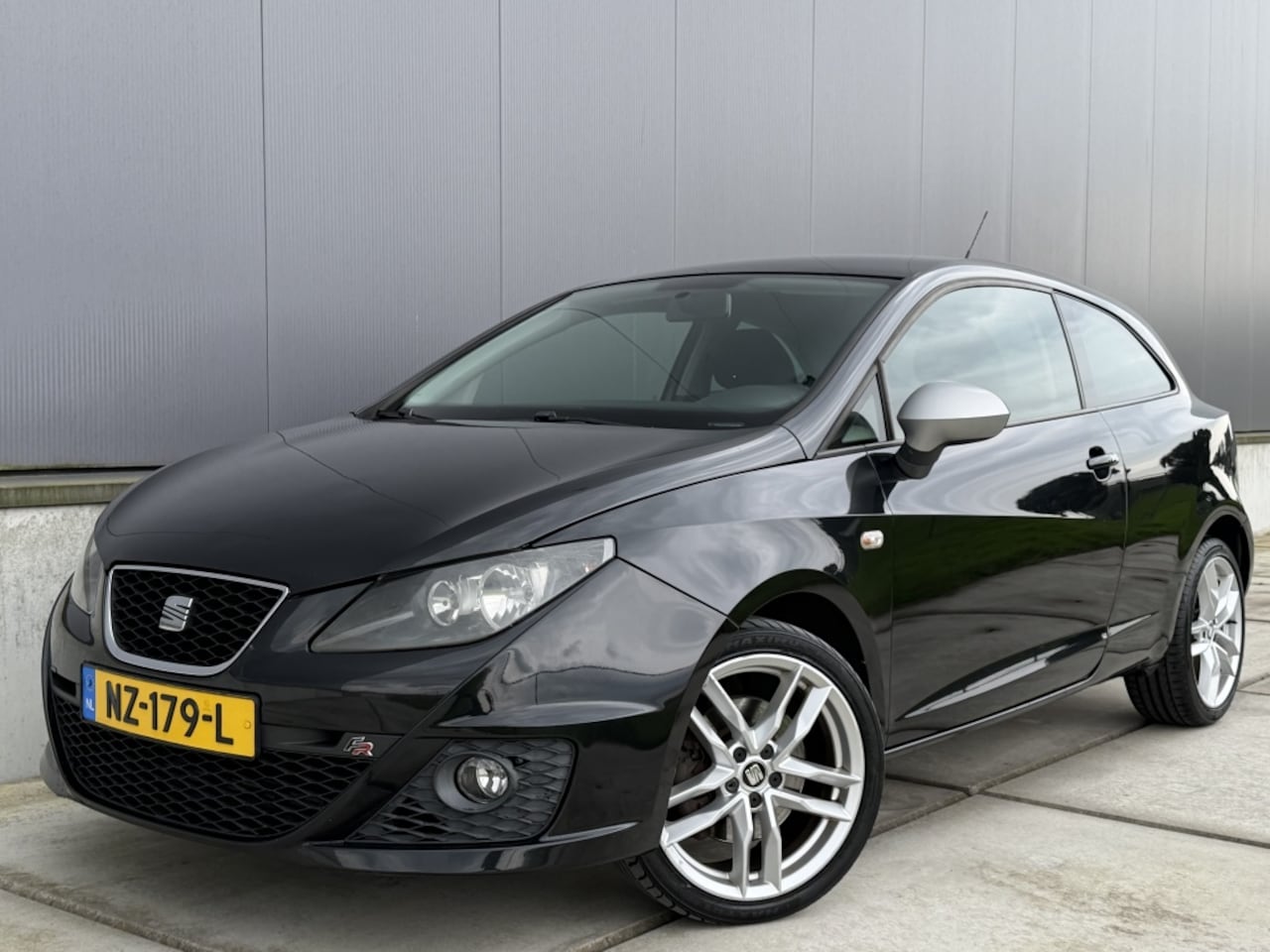 SEAT Ibiza SC - 1.4 TSI 150PK Bocanegra / FR Edit. / Automaat / 2011 / - AutoWereld.nl