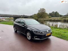 Volkswagen Passat Variant - 1.4 TSI GTE Highline |Full Digital Dash|Luxe|