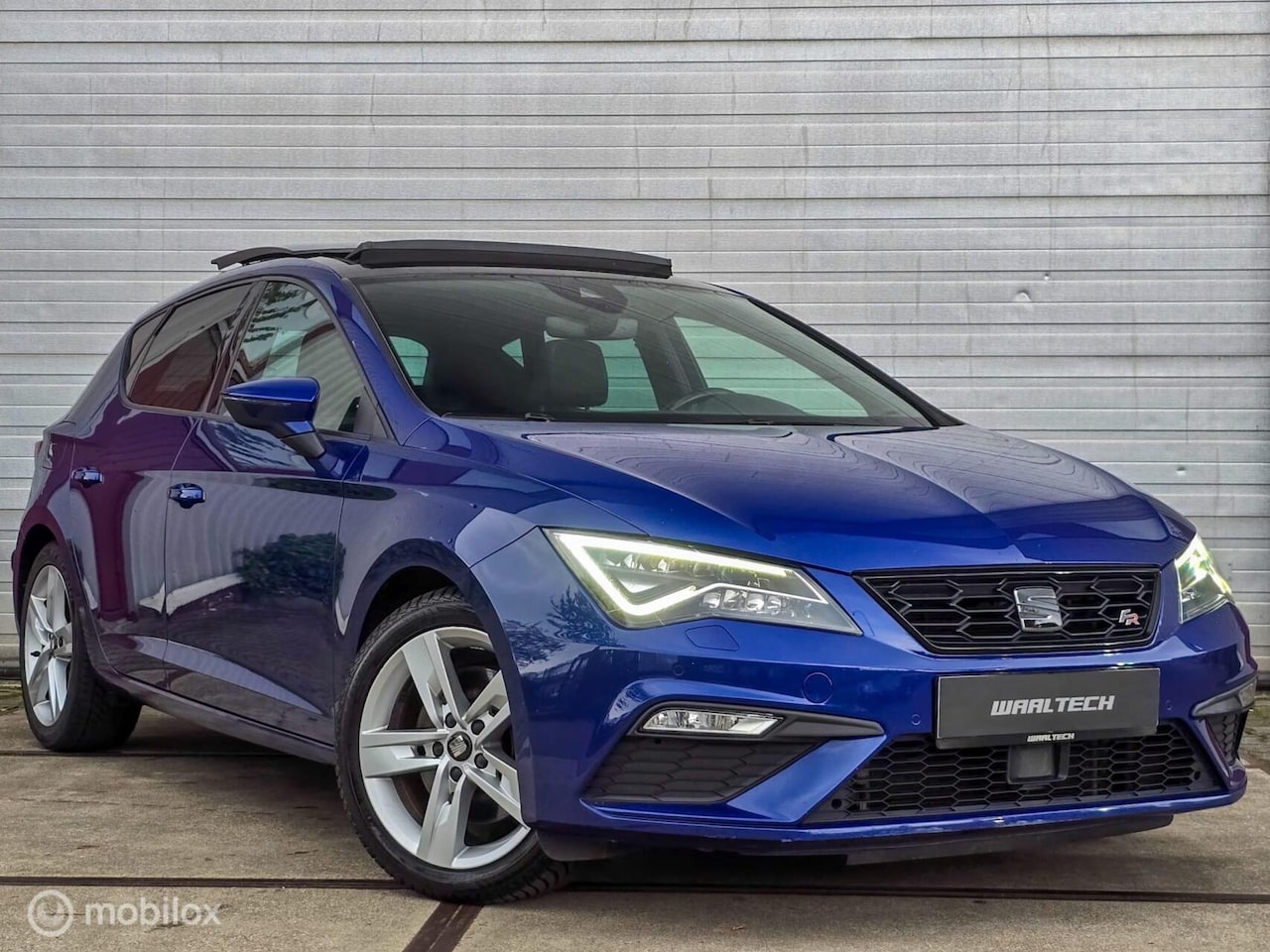 SEAT Leon - 2.0 TSI FR Business Intense Pano Beats Acc Carplay - AutoWereld.nl