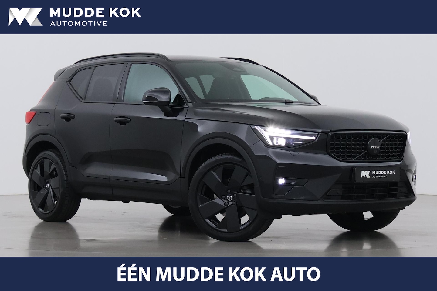 Volvo XC40 - 2.0 B3 Plus Black Edition | Harman/Kardon | ACC | 360° Camera | BLIS | Keyless | Stoel+Stu - AutoWereld.nl