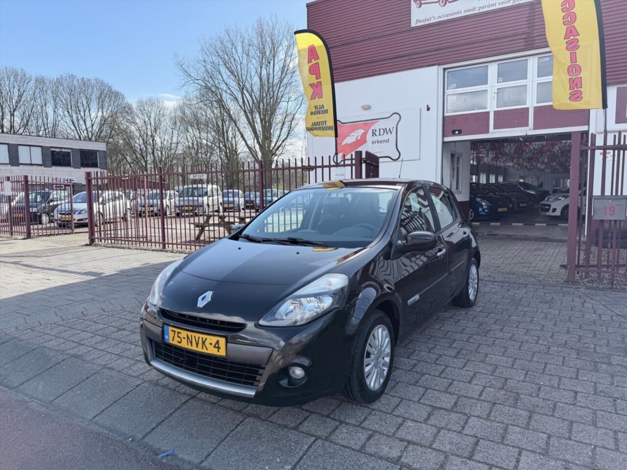 Renault Clio - 1.2 16V 79 pk 5D - AutoWereld.nl