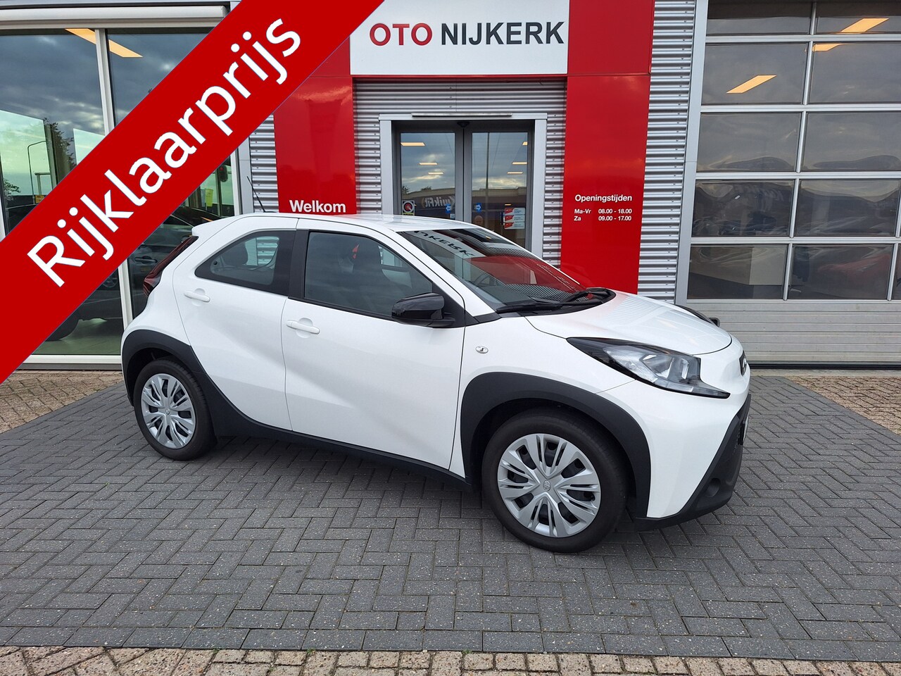 Toyota Aygo X - 1.0 VVT-i MT play 1.0 VVT-i MT Play - AutoWereld.nl