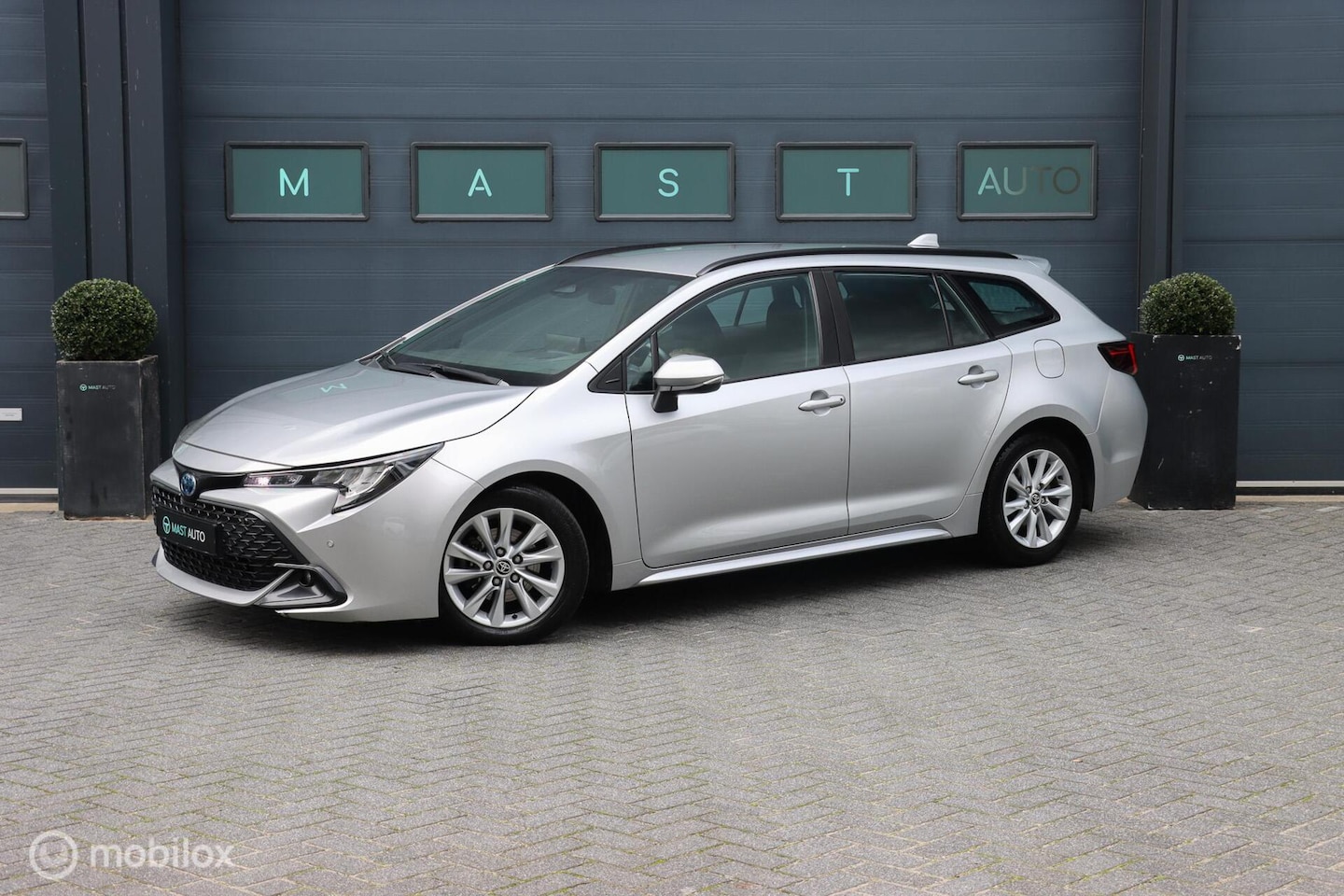 Toyota Corolla Touring Sports - Hybrid Business|ACC|SPORTSTOELEN|STOELVERWARMING - AutoWereld.nl