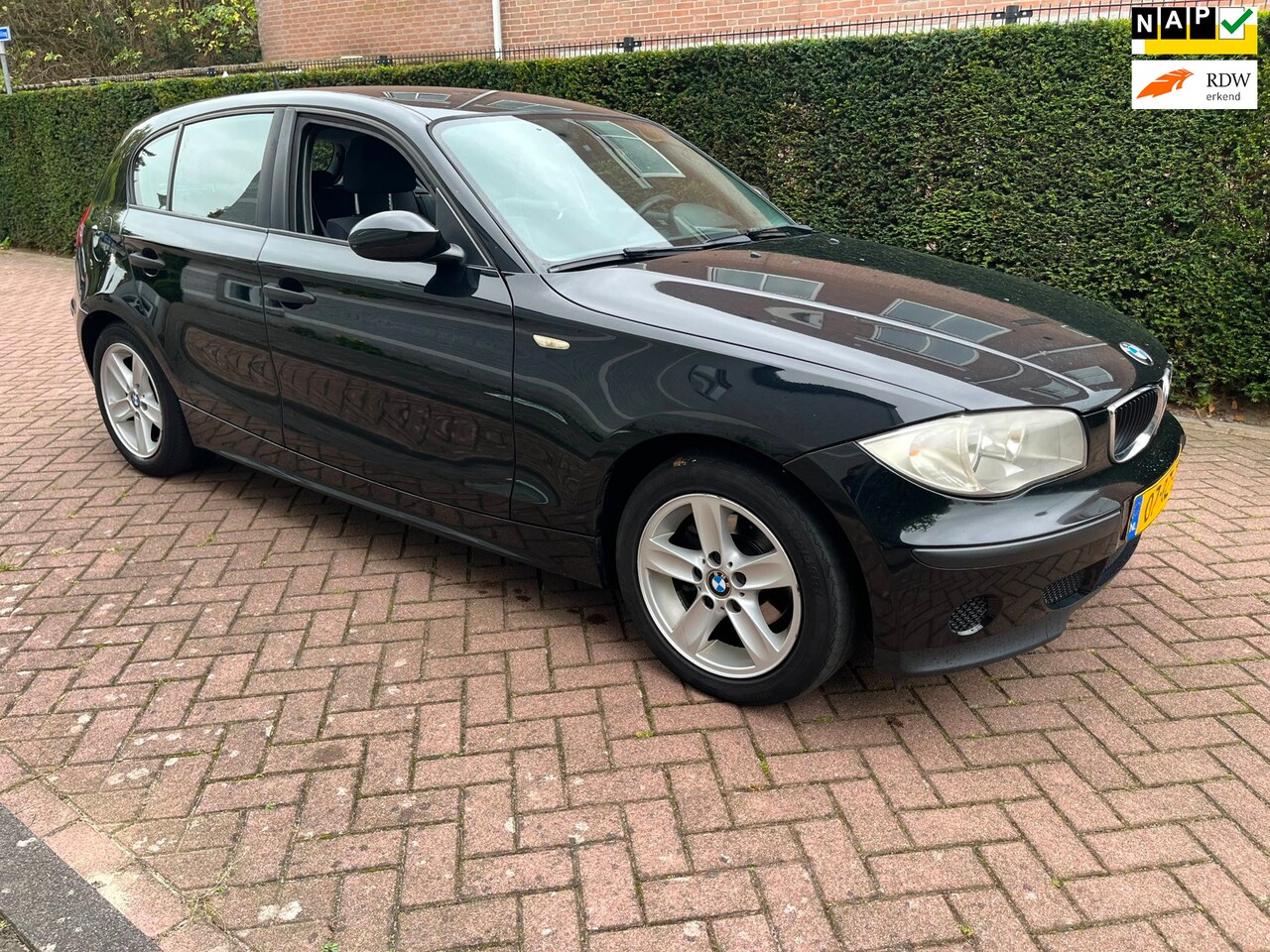 BMW 1-serie - 116i 116i - AutoWereld.nl