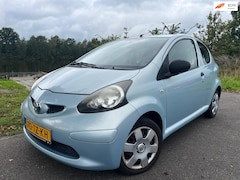 Toyota Aygo - 1.0-12V | APK 10-2027