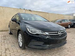 Opel Astra Sports Tourer - 1.6 CDTI Innovation