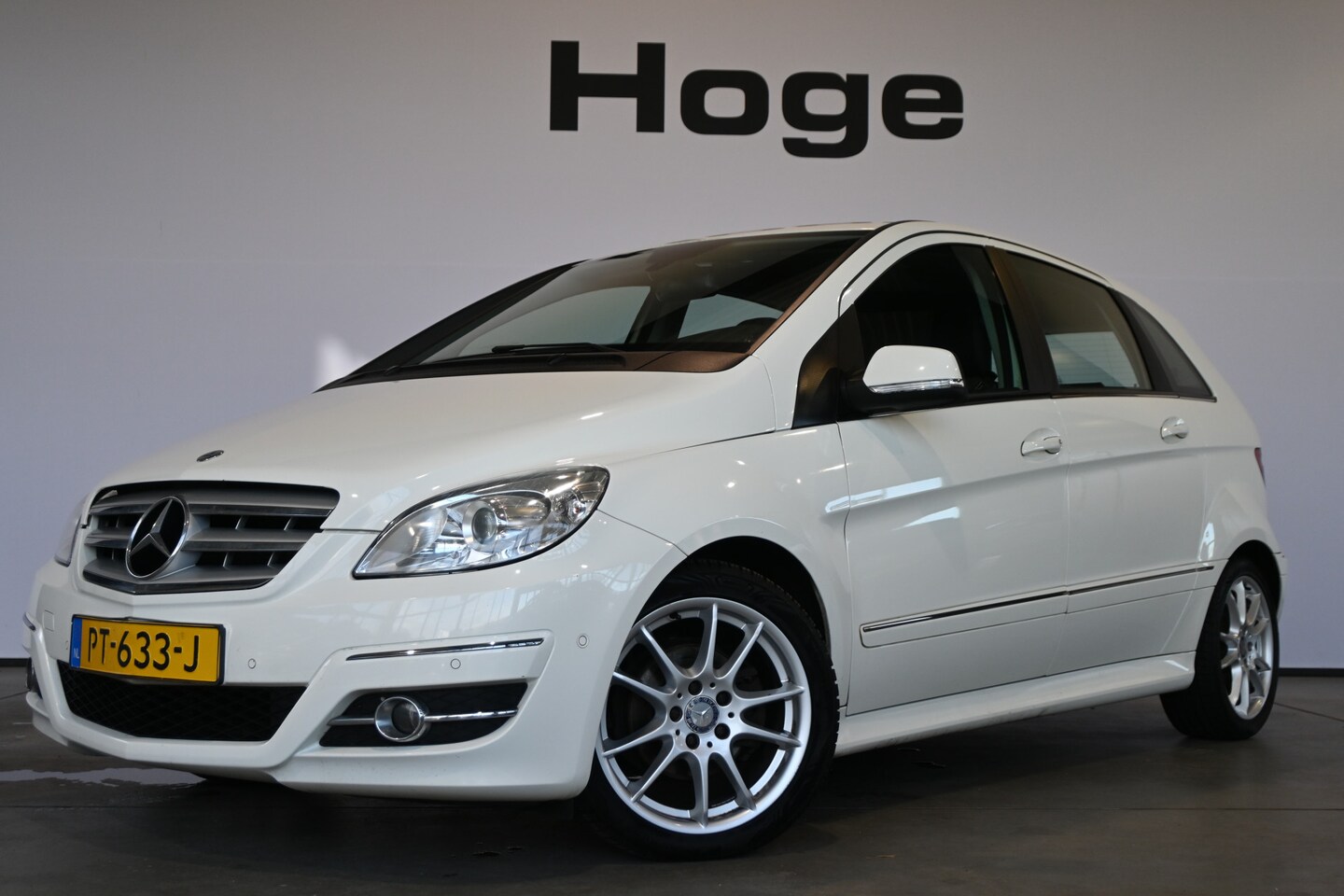 Mercedes-Benz B-klasse - 180 Automaat Business Class Airco Cruise control Lichtmetaal PDC Stoelverwarming Inruil Mo - AutoWereld.nl