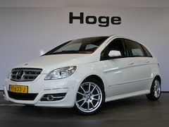 Mercedes-Benz B-klasse - 180 Automaat Business Class Airco Cruise control Lichtmetaal PDC Stoelverwarming Inruil Mo