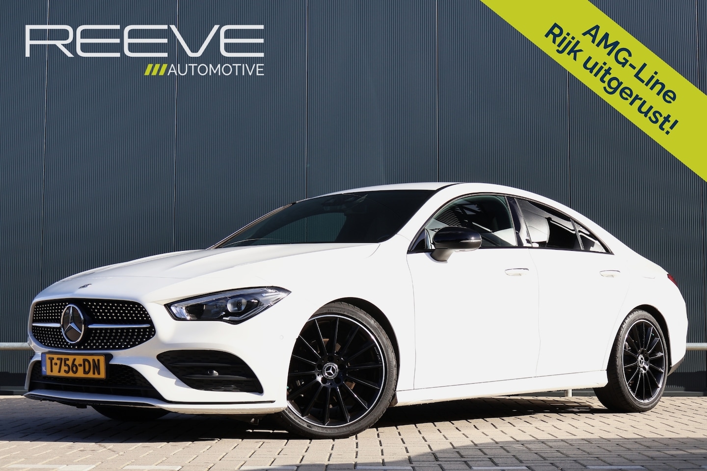 Mercedes-Benz CLA-Klasse - 180 AMG Line | Sfeerverlichting | 19 Inch | Trekhaak | Camera | Apple Carplay / Android Au - AutoWereld.nl
