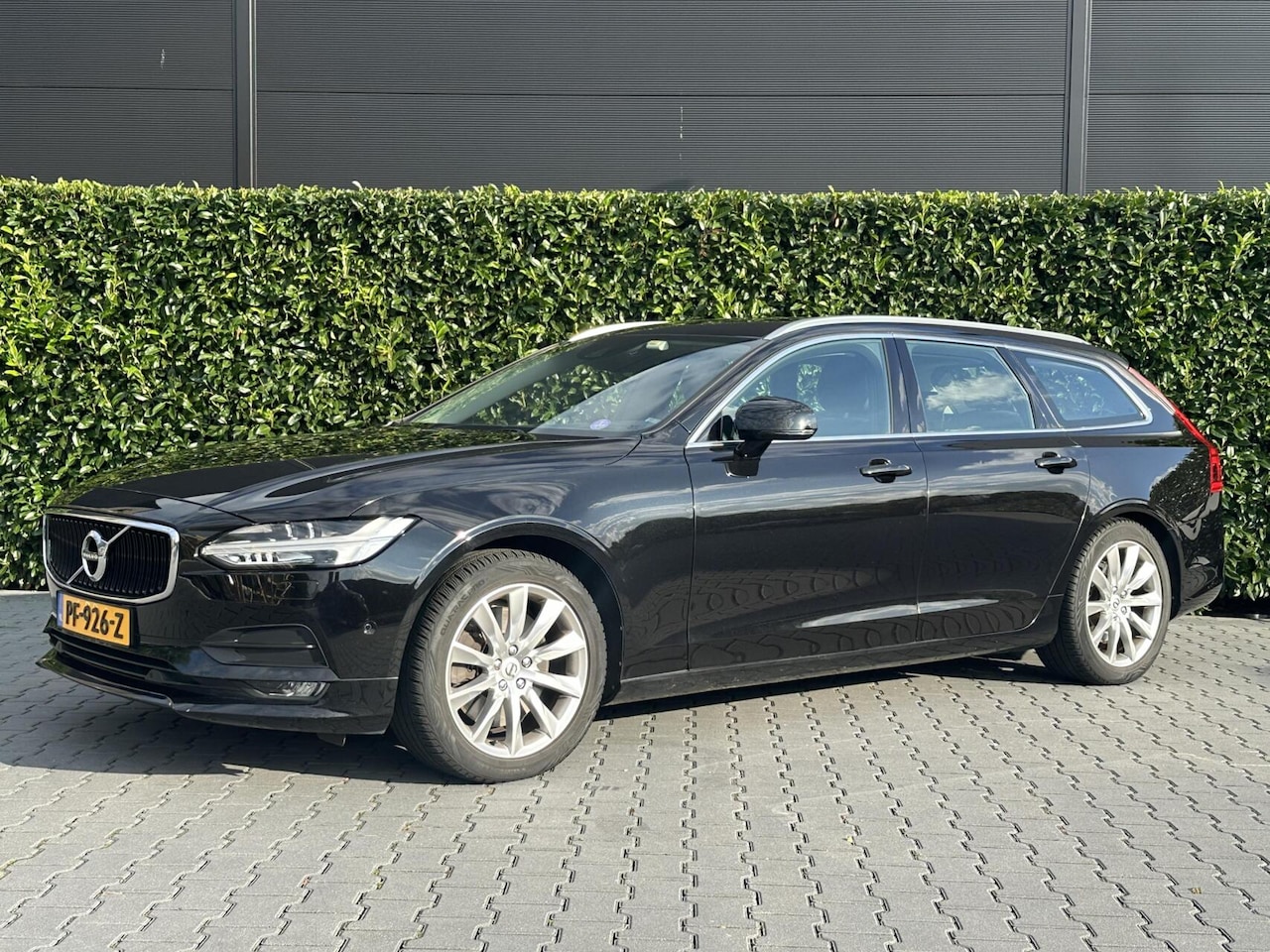 Volvo V90 - 2.0 T5 MOMENTUM NL AUTO, NAP,NAVI, LEDER, ECC-AIRCO, CRUISE-CONTROL, ELEKTRISCHE SPORTSTOE - AutoWereld.nl