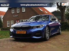BMW 3-serie - 330i High Executive Aut. | M-Pakket | Full Led | Portimao Blau | Stoelverwarming | Histori