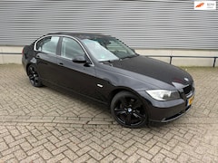 BMW 3-serie - 325i Executive