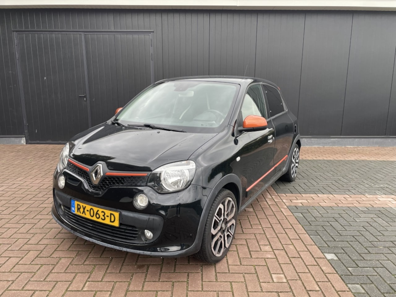 Renault Twingo - 0.9 TCe GT | Half Leder | Cruise control | Camera | Climate control | Spoiler | - AutoWereld.nl