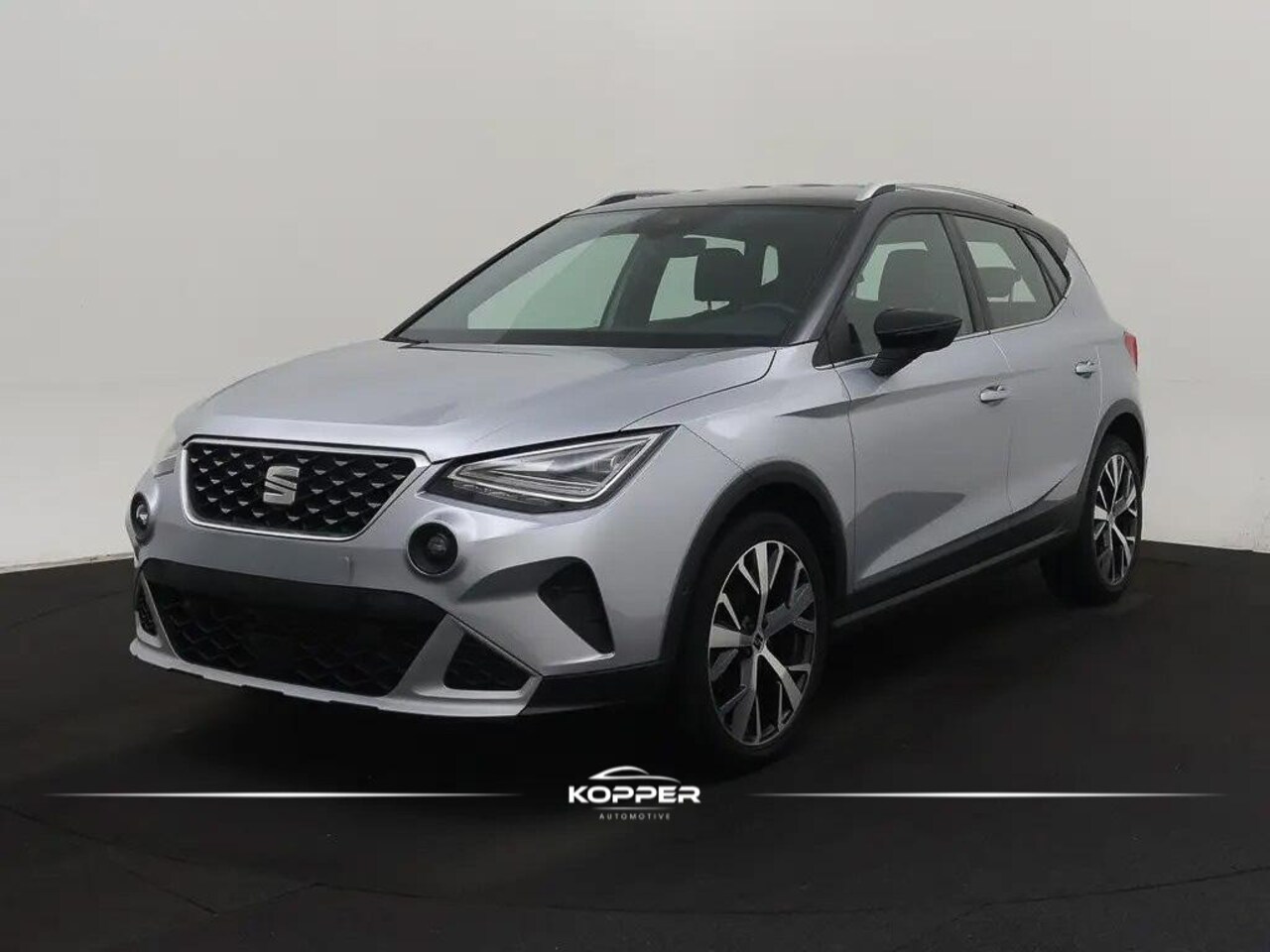SEAT Arona - 1.0 TSI FR Xperience / Drive Assist / Carplay / Virtual / LED - AutoWereld.nl