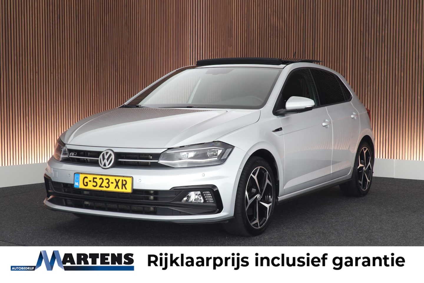 Volkswagen Polo - 1.5 TSI 150pk DSG 2x R-Line Panoramadak Beats Camera Stoelverwarming LED Trekhaak Navigati - AutoWereld.nl