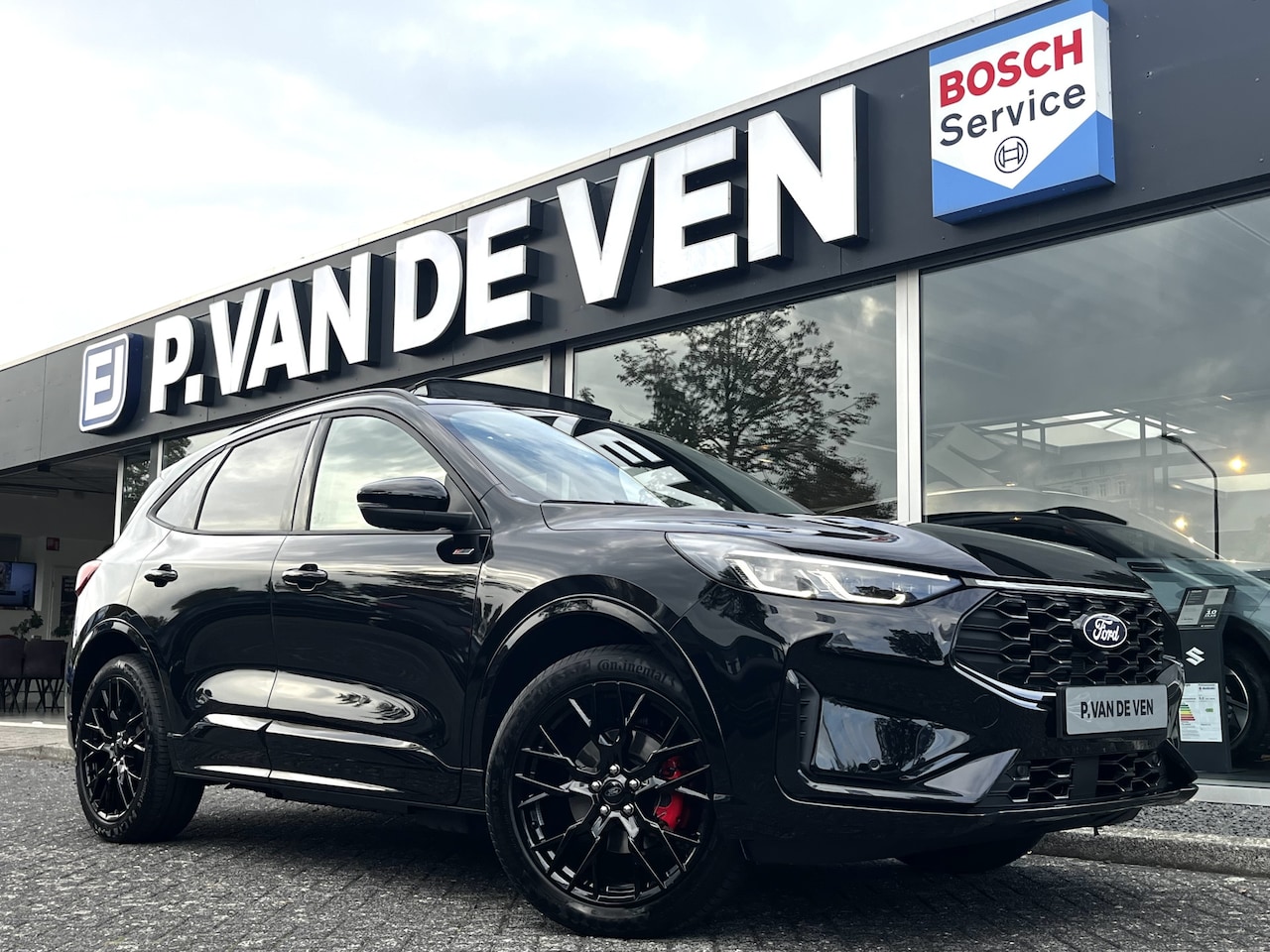 Ford Kuga - 2.5 PHEV ST-Line X Black Package 243pk e-CVT Automaat | NIEUWSTE MODELUPDATE MET BLUECRUIS - AutoWereld.nl