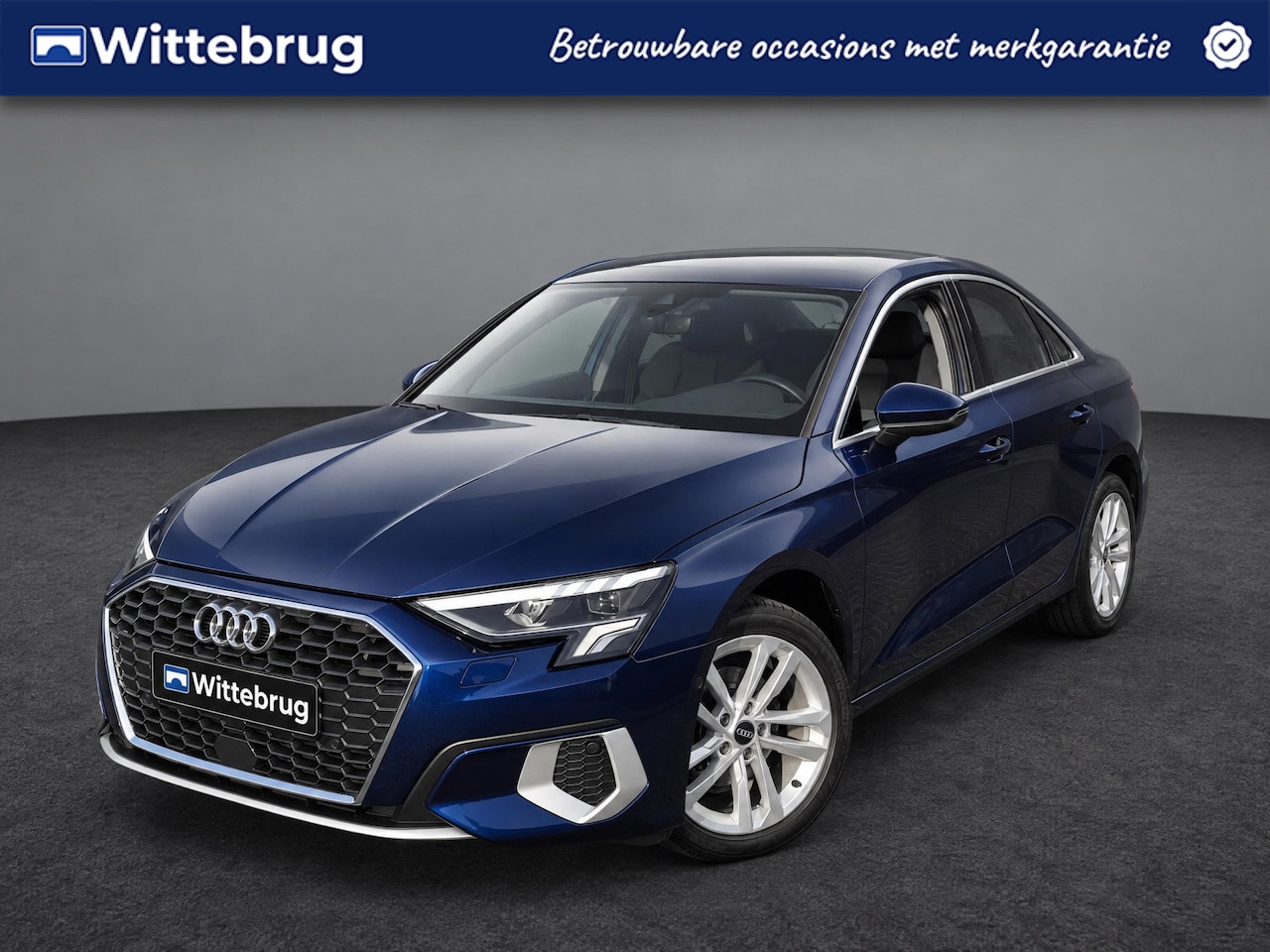 Audi A3 Limousine - 30 TFSI 110pk Advanced edition S-Tronic Automaat / Navigatie / LM 17 inch / Parkeersensore - AutoWereld.nl