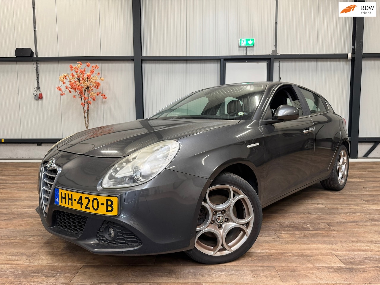 Alfa Romeo Giulietta - 1.4 T Distinctive / AUTOMAAT / CLIMA / CRUISE / - AutoWereld.nl