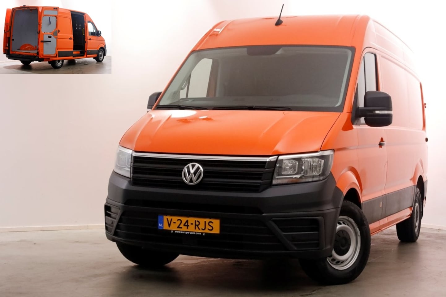 Volkswagen Crafter - 35 2.0 TDI 177pk RWD L3H3 (L2H2) Airco/Navi/Trekgewicht 3500kg 01-2021 - AutoWereld.nl