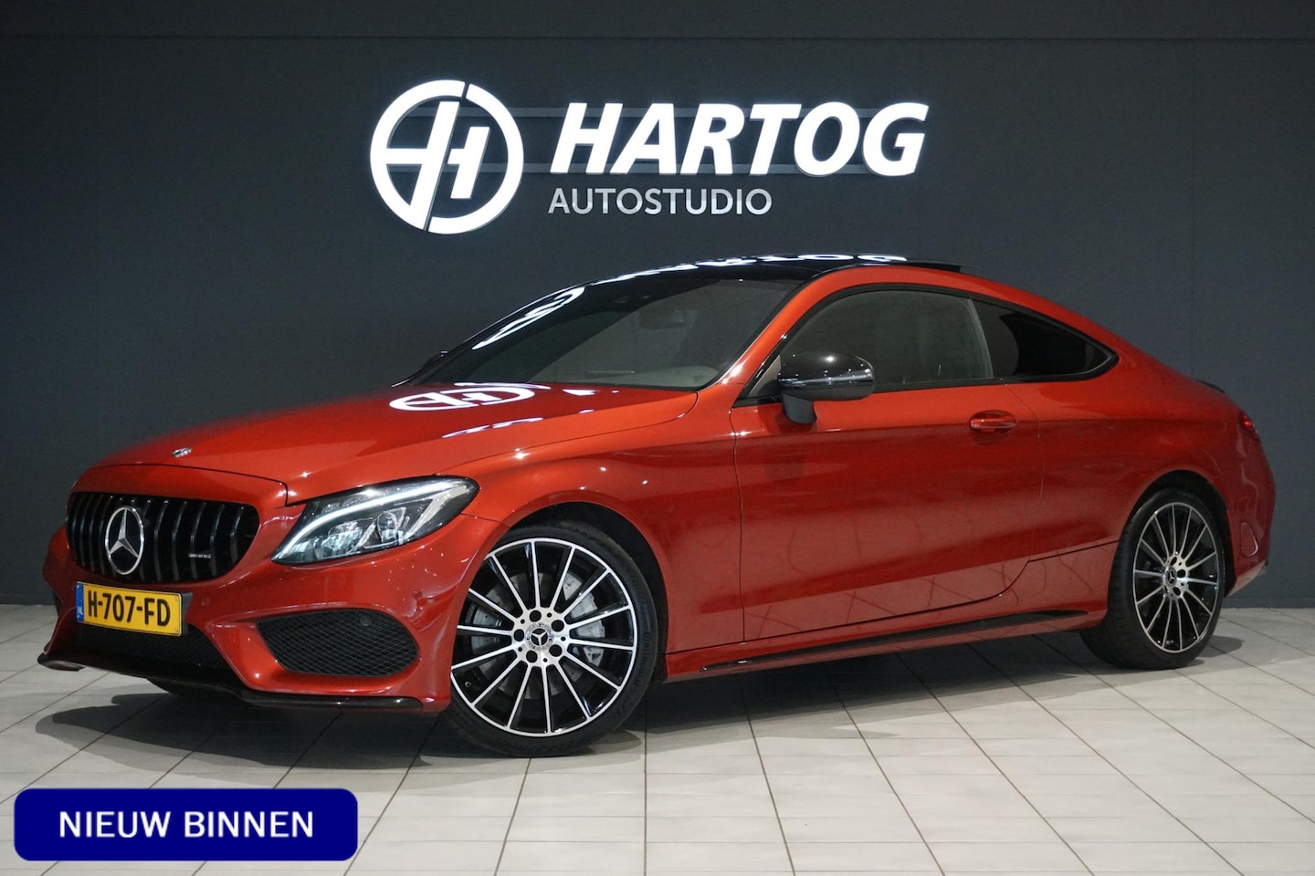 Mercedes-Benz C-klasse Coupé - 250 AMG-line 211PK + PANORAMA / CAMERA / STOELVERWARMING - AutoWereld.nl