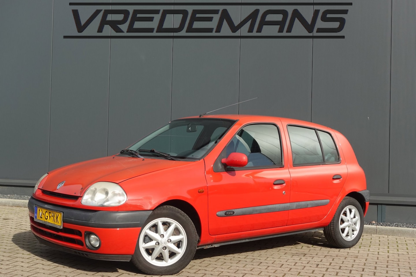 Renault Clio - 1.6-16V RXE APK 07-2027 / INRUILKOOPJE - AutoWereld.nl