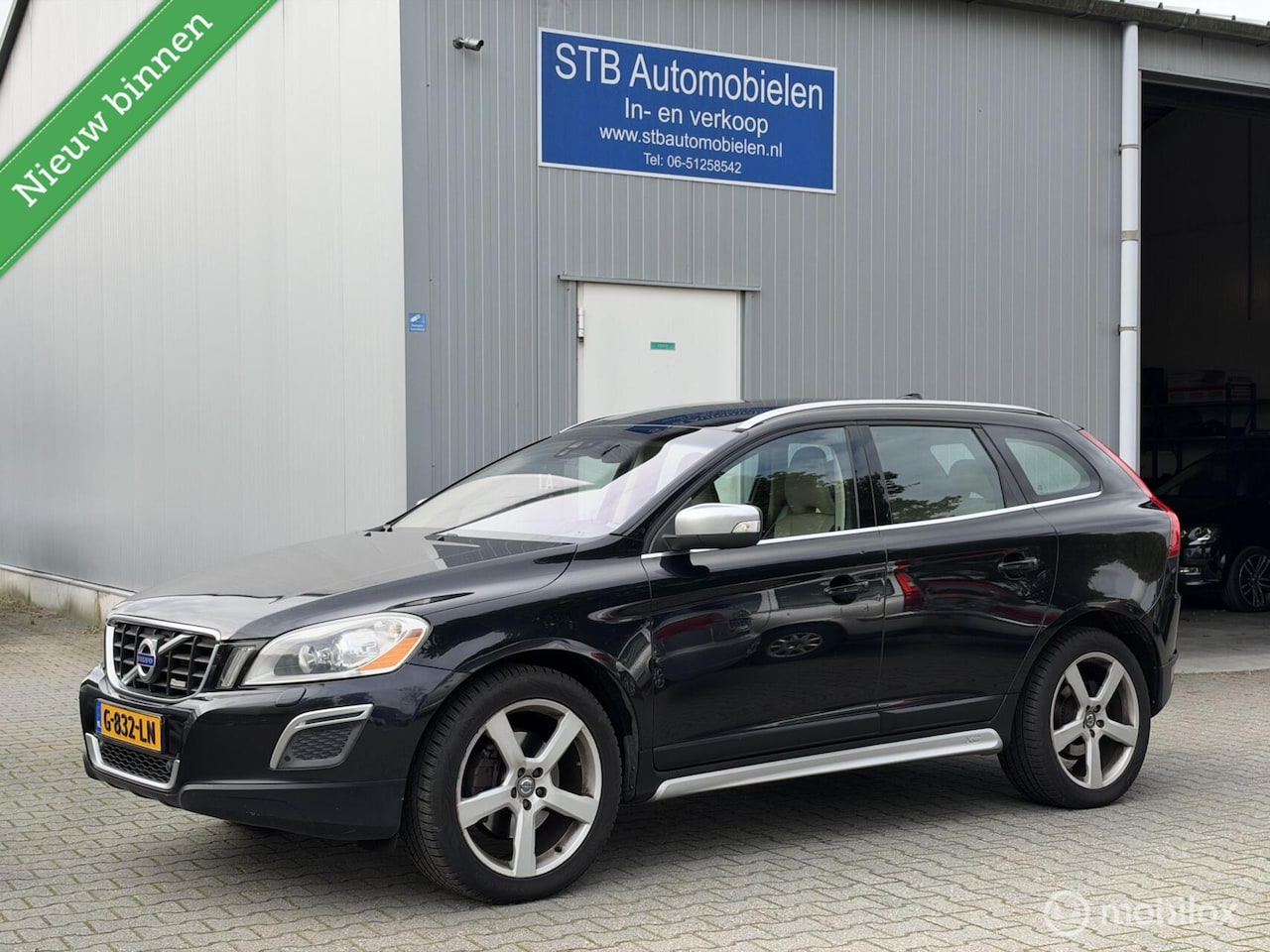 Volvo XC60 - 3.0 T6 AWD R-Design, Automaat - AutoWereld.nl