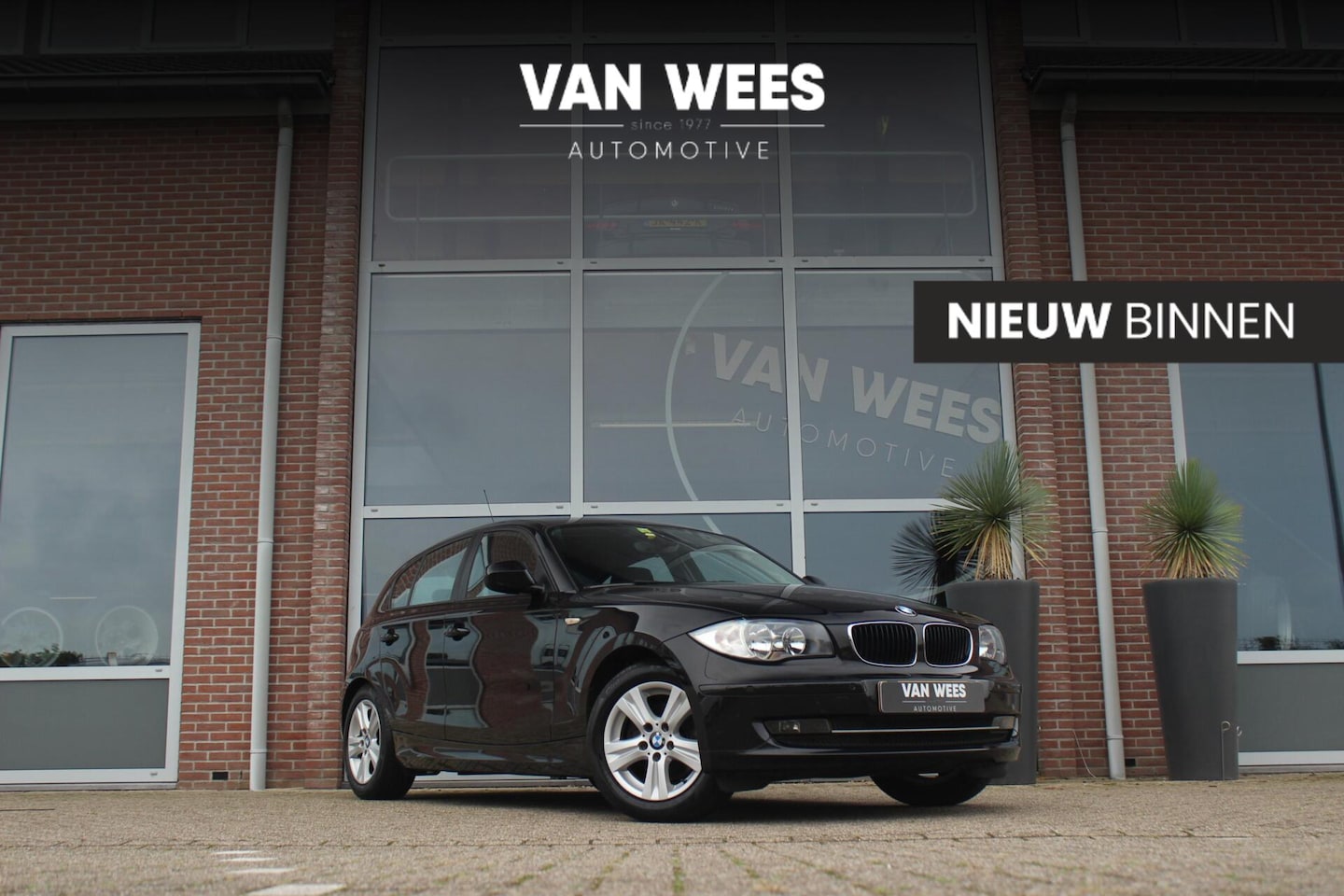 BMW 1-serie - 118i Executive Facelift | Origineel NL | 2e eigenaar | 143 pk | Sportstuur | Cruise contro - AutoWereld.nl
