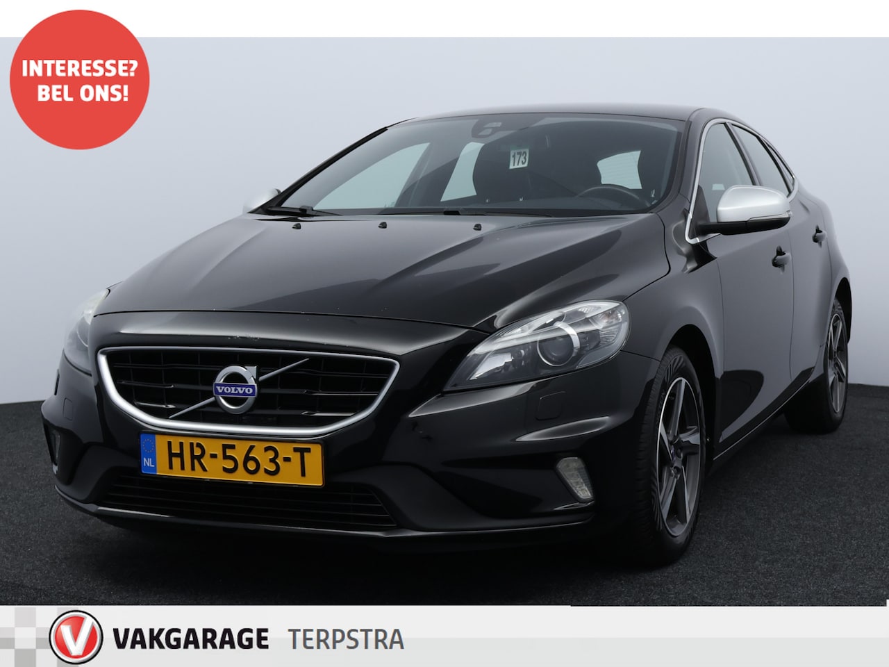 Volvo V40 - 2.0 D2 R-Design/ D-Riem verv: 150.000 KM!/ Trekhaak/ Half Leder - Alcantara/ 16'' LMV/ Voo - AutoWereld.nl