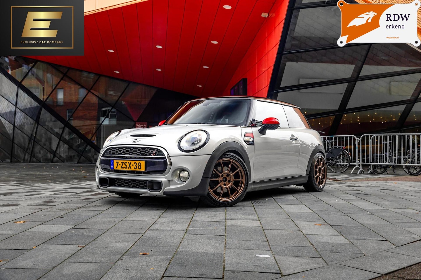 MINI 3-Deurs - 2.0 Cooper S | Stoelverwarming | Leder | HUD - AutoWereld.nl