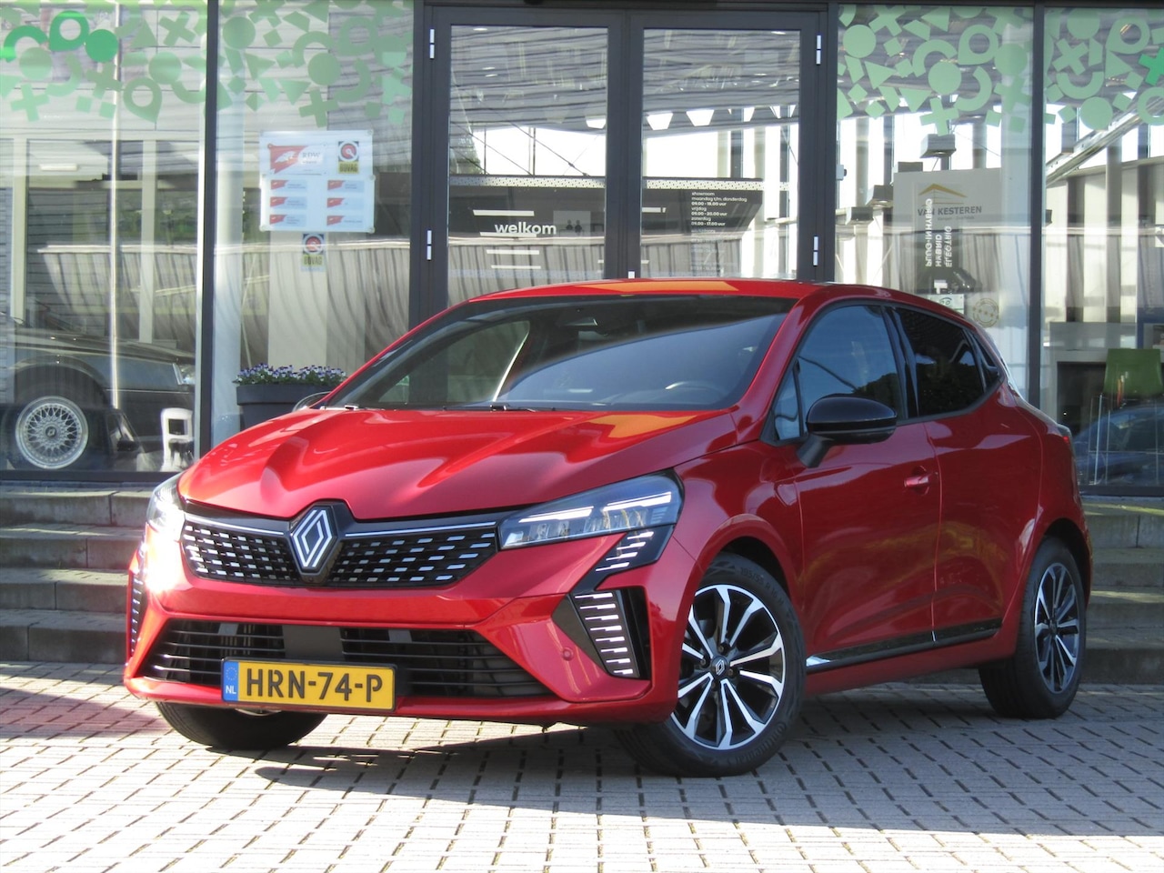 Renault Clio - 1.0 TCe 90pk GPF Techno / 9,3 Navigatie / 360 Camera / Cruise- Control Ad / Blindspot - AutoWereld.nl
