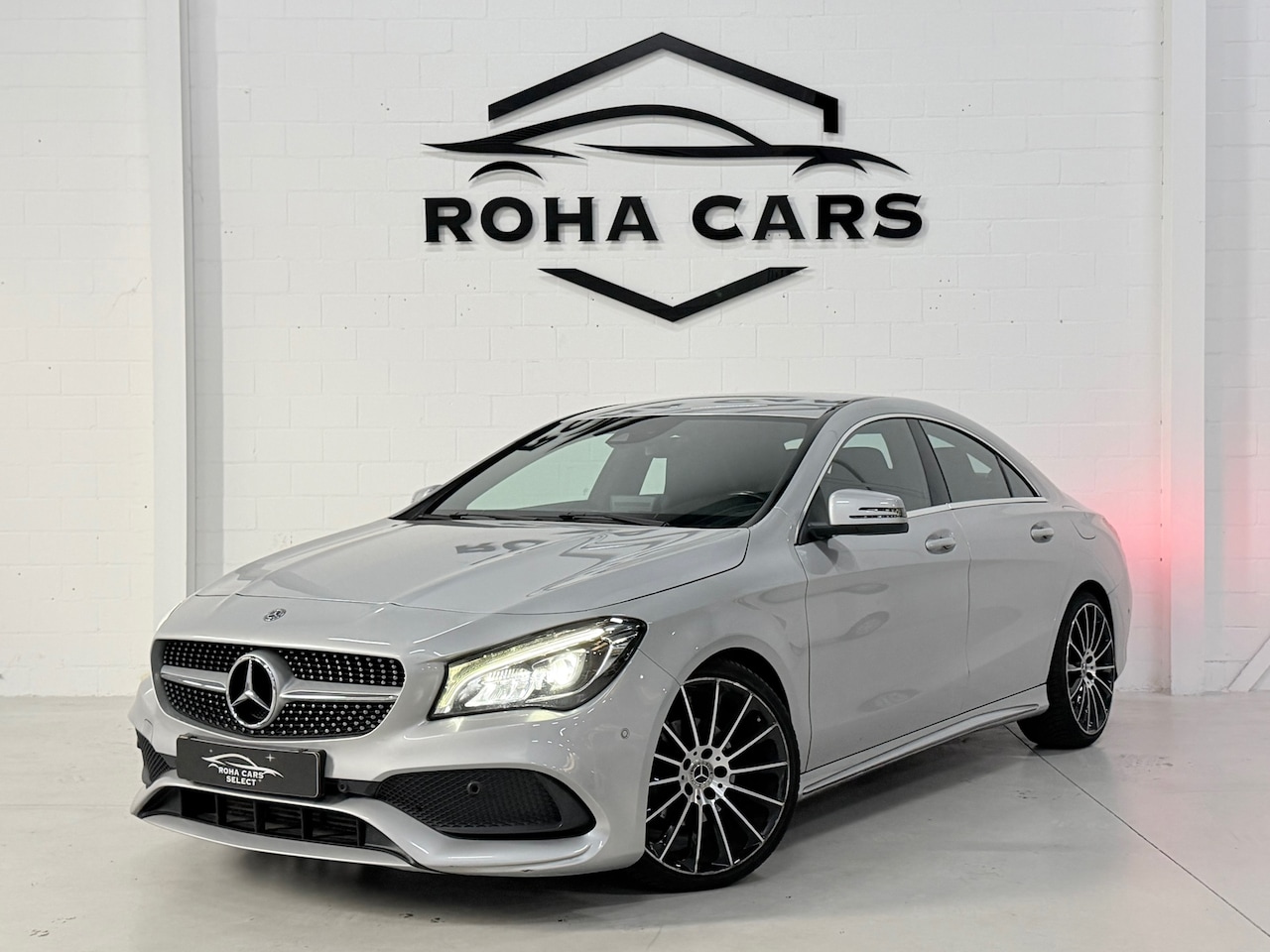 Mercedes-Benz CLA-Klasse - 180 Prestige*Led*Stoelverwarming*Amg-Line* - AutoWereld.nl