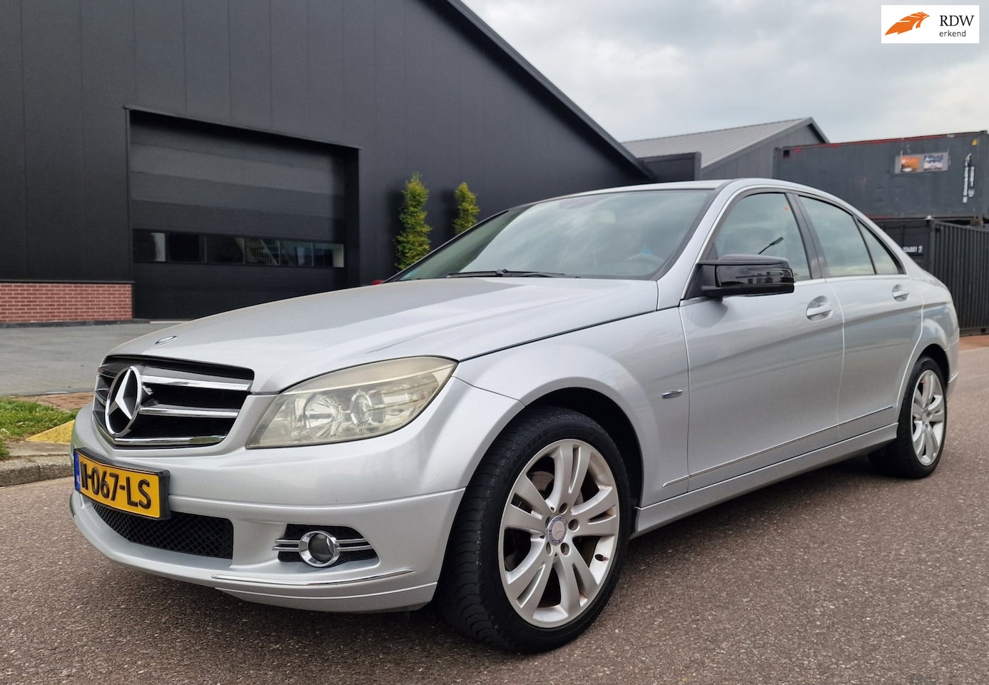 Mercedes-Benz C-klasse - 180 K BlueEFFICIENCY NAVI CRUISE 2 X SLEUTELS - AutoWereld.nl