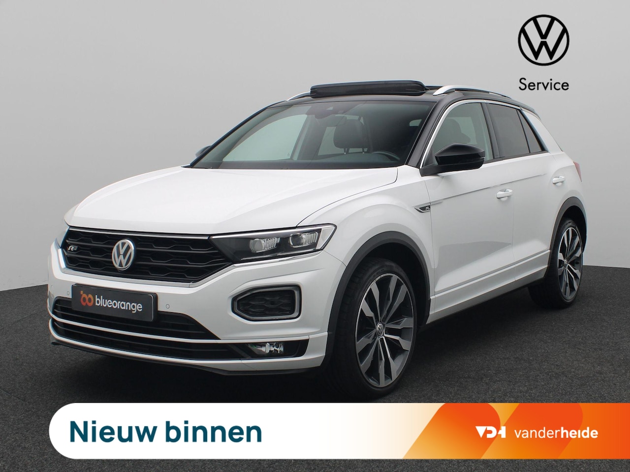 Volkswagen T-Roc - 1.5 TSI Sport 150PK Panoramadak, Trekhaak, Elektrische Achterklep, 18" LM Velgen, Alarm, P - AutoWereld.nl