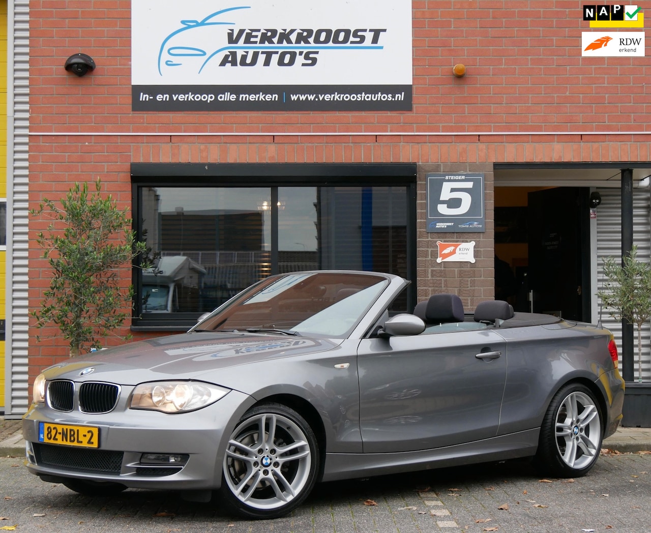 BMW 1-serie Cabrio - 118i Executive.automaat.stoelverw.org ned.zeer mooi en goed - AutoWereld.nl
