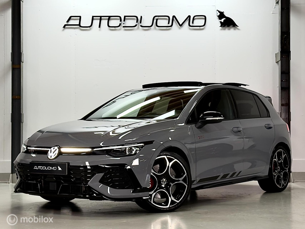 Volkswagen Golf - 8,5 2.0 TSI GTI Clubsport | Pano | HuD | H/K | IQ | Black Style | Dodehoek | Alcantara/Lee - AutoWereld.nl