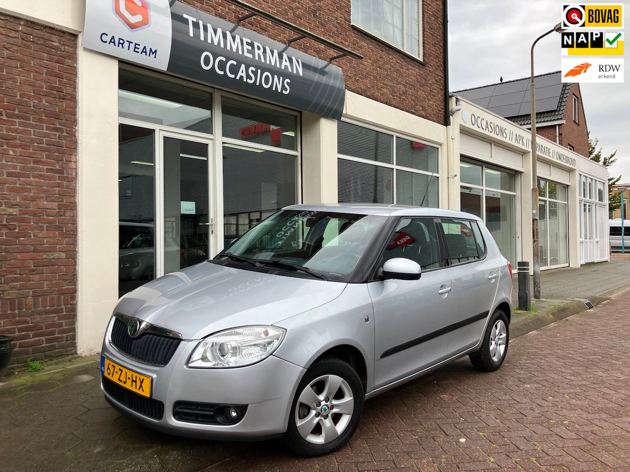 Skoda Fabia - 1.6-16V Elegance|Automaat|101.200km NAP - AutoWereld.nl