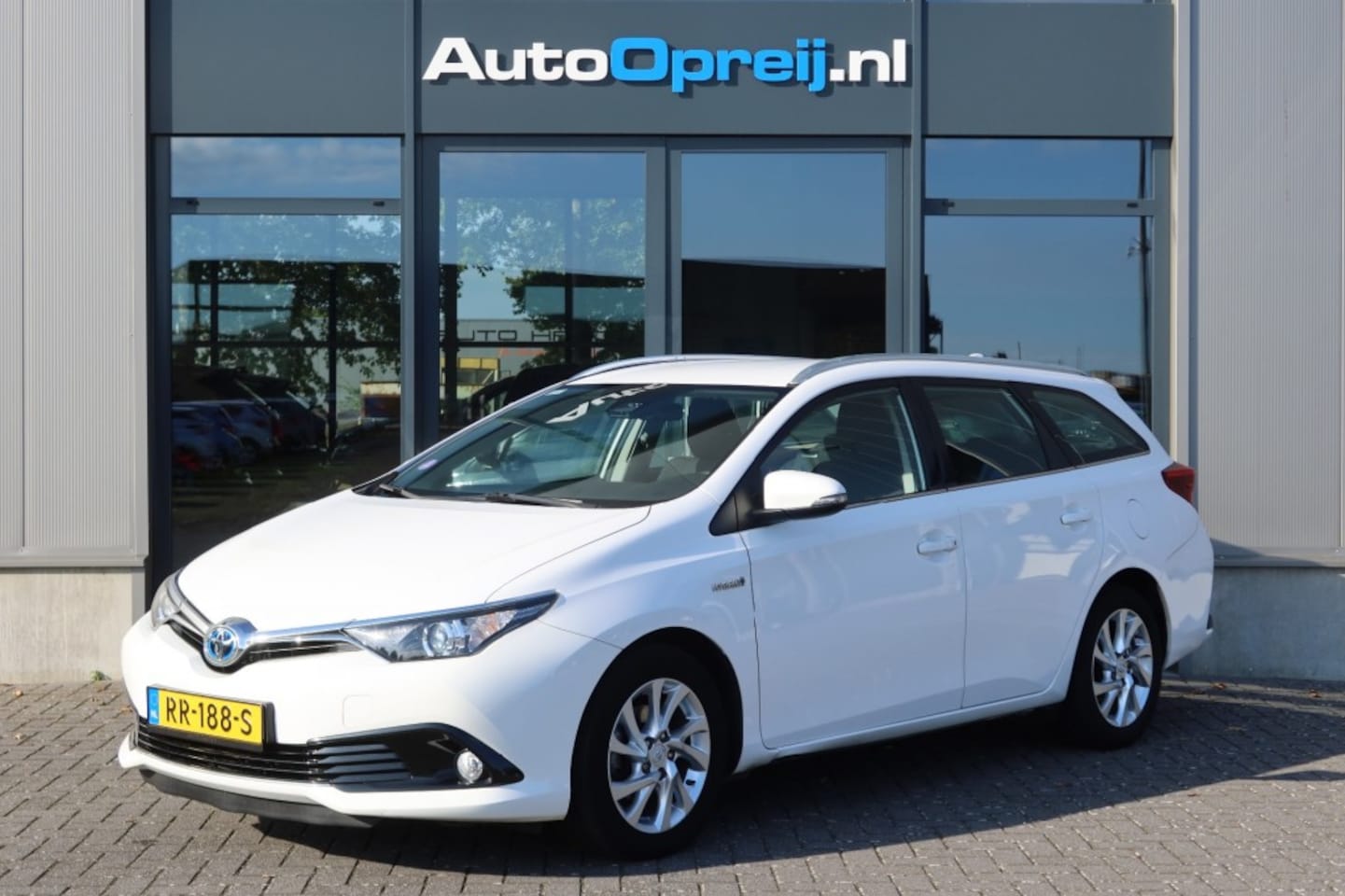 Toyota Auris - 1.8 Hybrid Dynamic AUTOMAAT 5drs. Clima, Cruise, Camera - AutoWereld.nl
