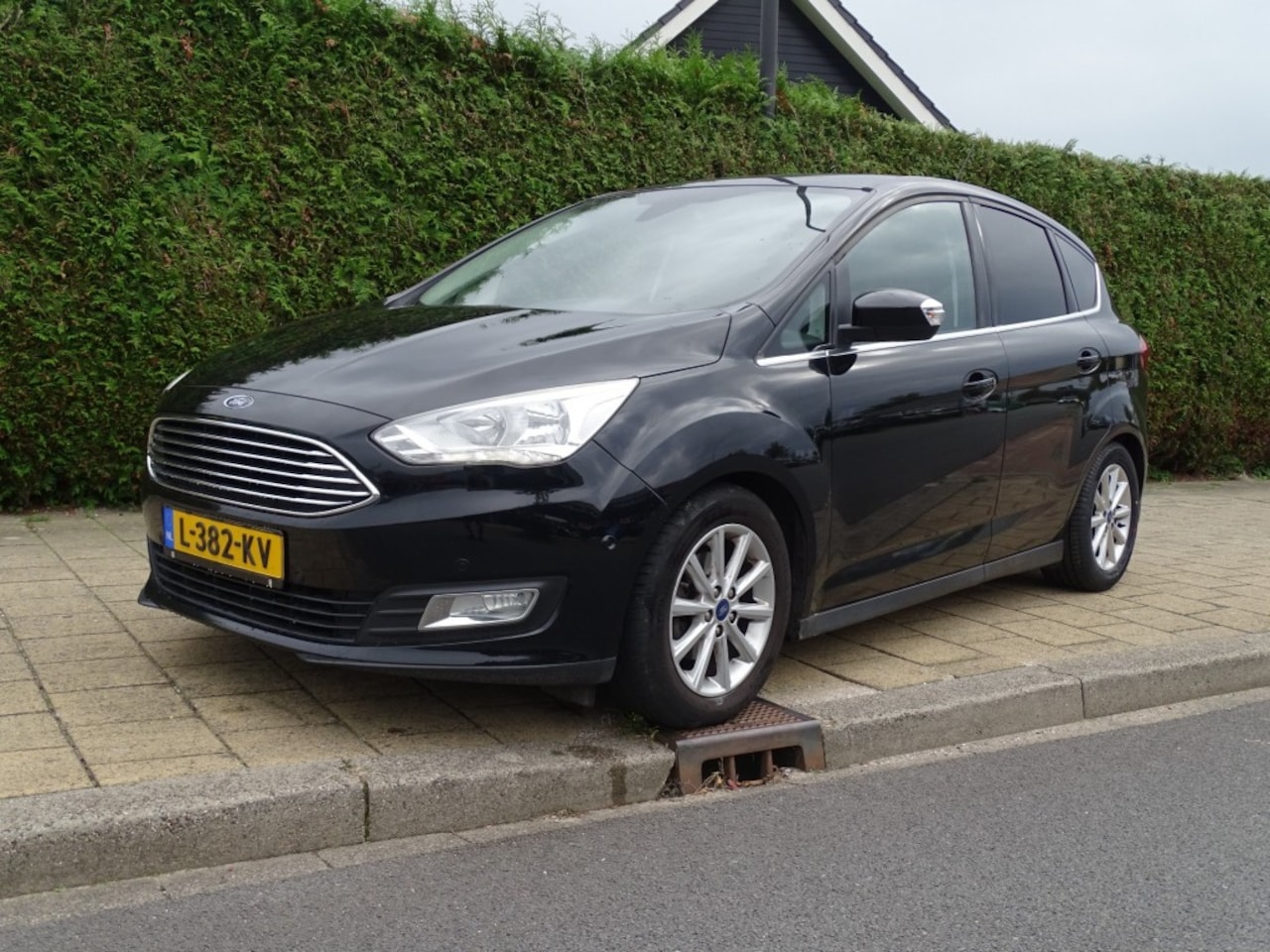Ford C-Max - 1.0 TITANIUM - Multimedia-Cruise-ABS-USB-Trekhaak- - AutoWereld.nl