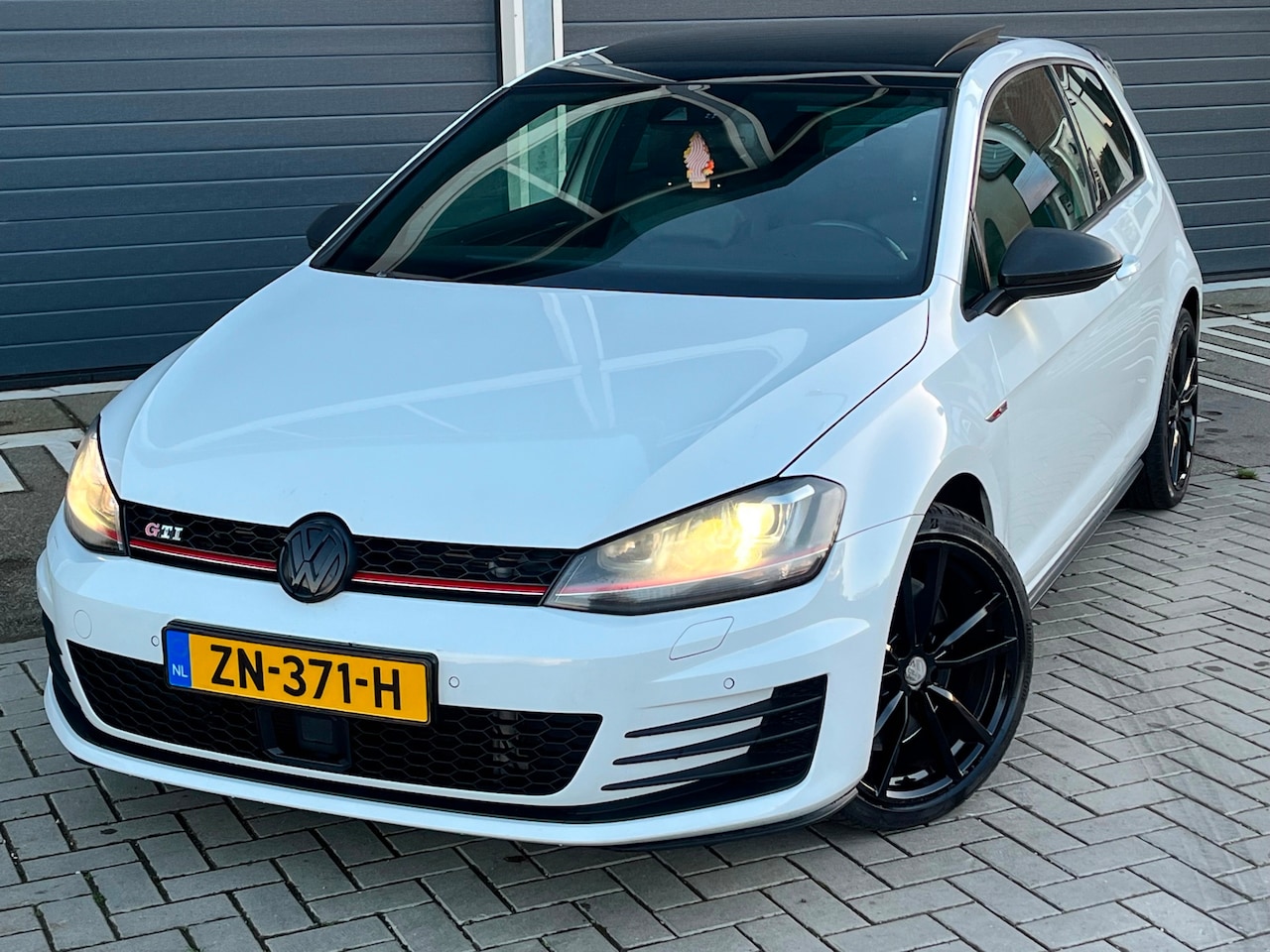 Volkswagen Golf - 7 7.5 INRUILKOOPJE !! 2.0 TSI GTI Performance DSG PANO AUTOMAAT BOMVOL CAMERA DIGITAL WIDE - AutoWereld.nl
