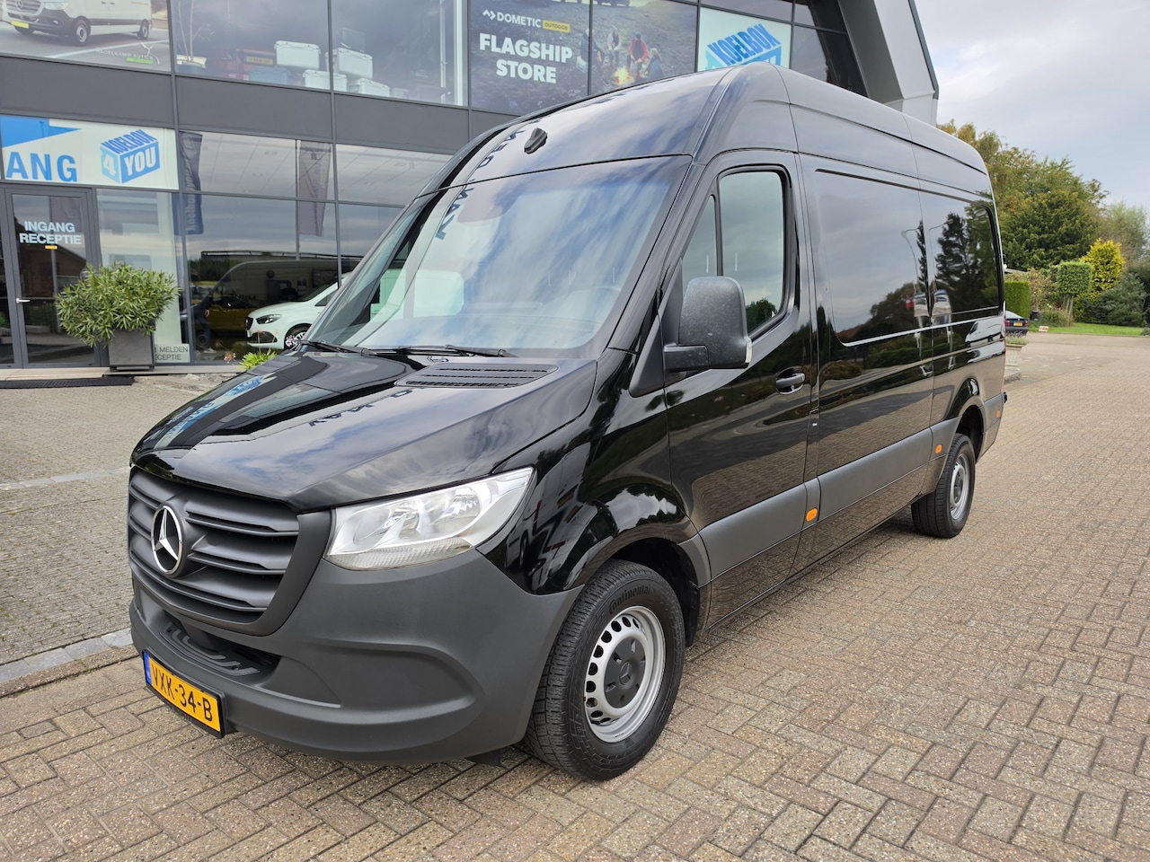 Mercedes-Benz Sprinter - 314 CDI L2-H2 RWD * Camera * MBUX * 3,5t Trekgewicht * - AutoWereld.nl