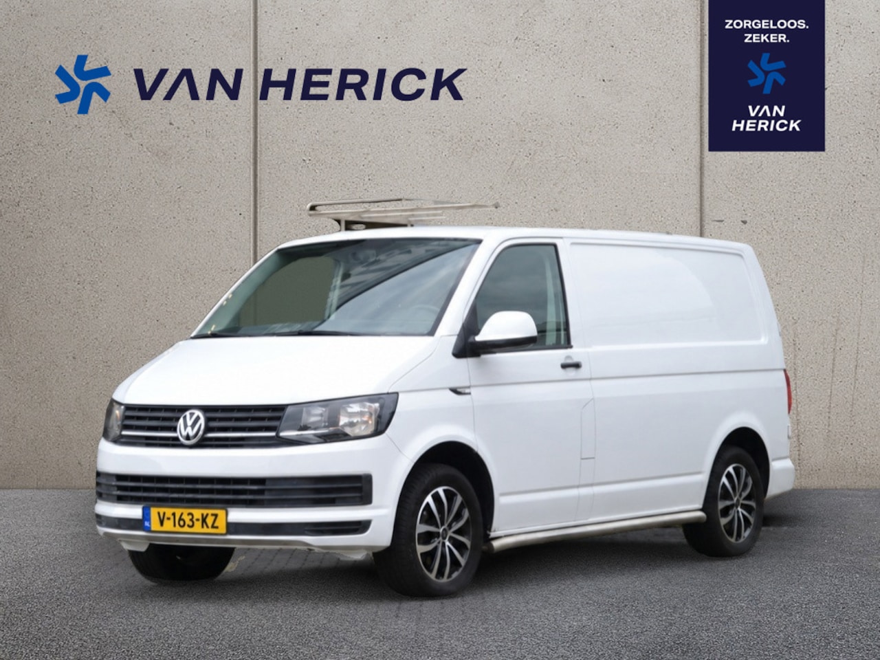 Volkswagen Transporter - 2.0 TDI L1H1 Comfortline | Navigatie | Cruise Control | Trekhaak | NAP - AutoWereld.nl